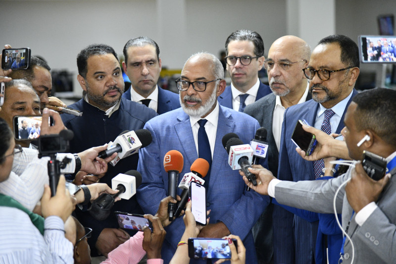 Avanza mesa de diálogo Ley DNI, será estudiada completa