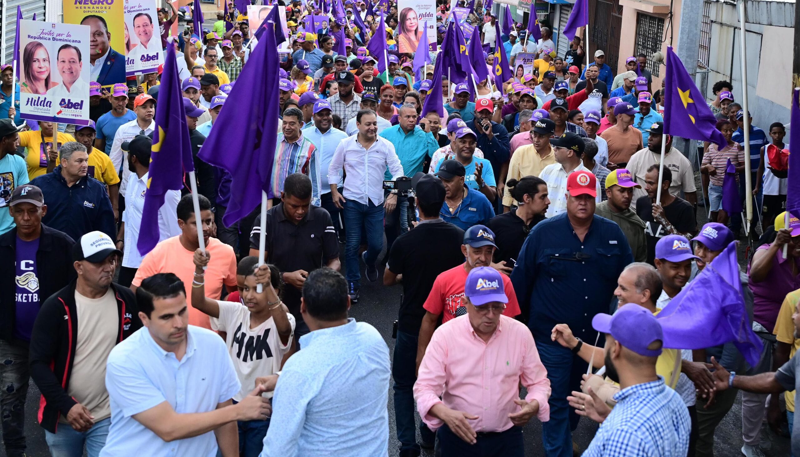 Abel en La Vega: «El pueblo se desquitará engaño del PRM en las urnas»
