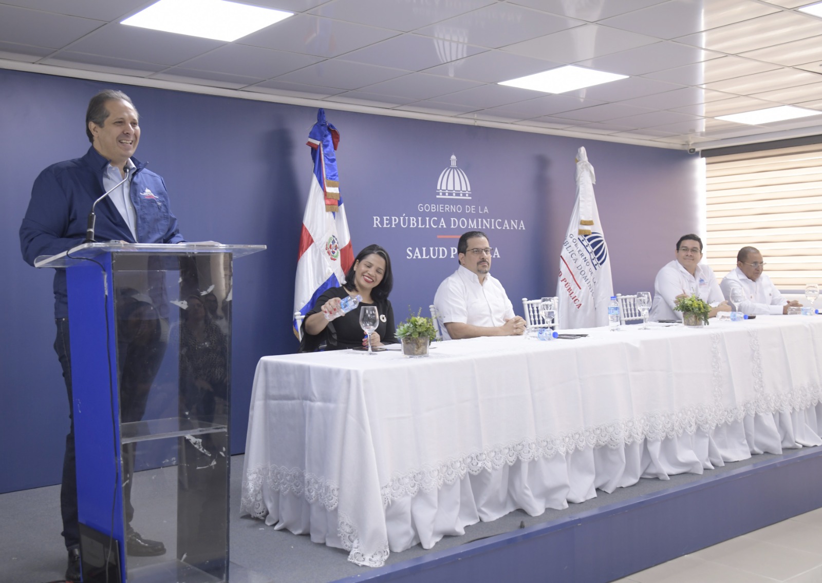 Ministerio de Salud reconoce a 43 asociaciones sin fines de lucro por su desempeño y transparencia en uso de recursos