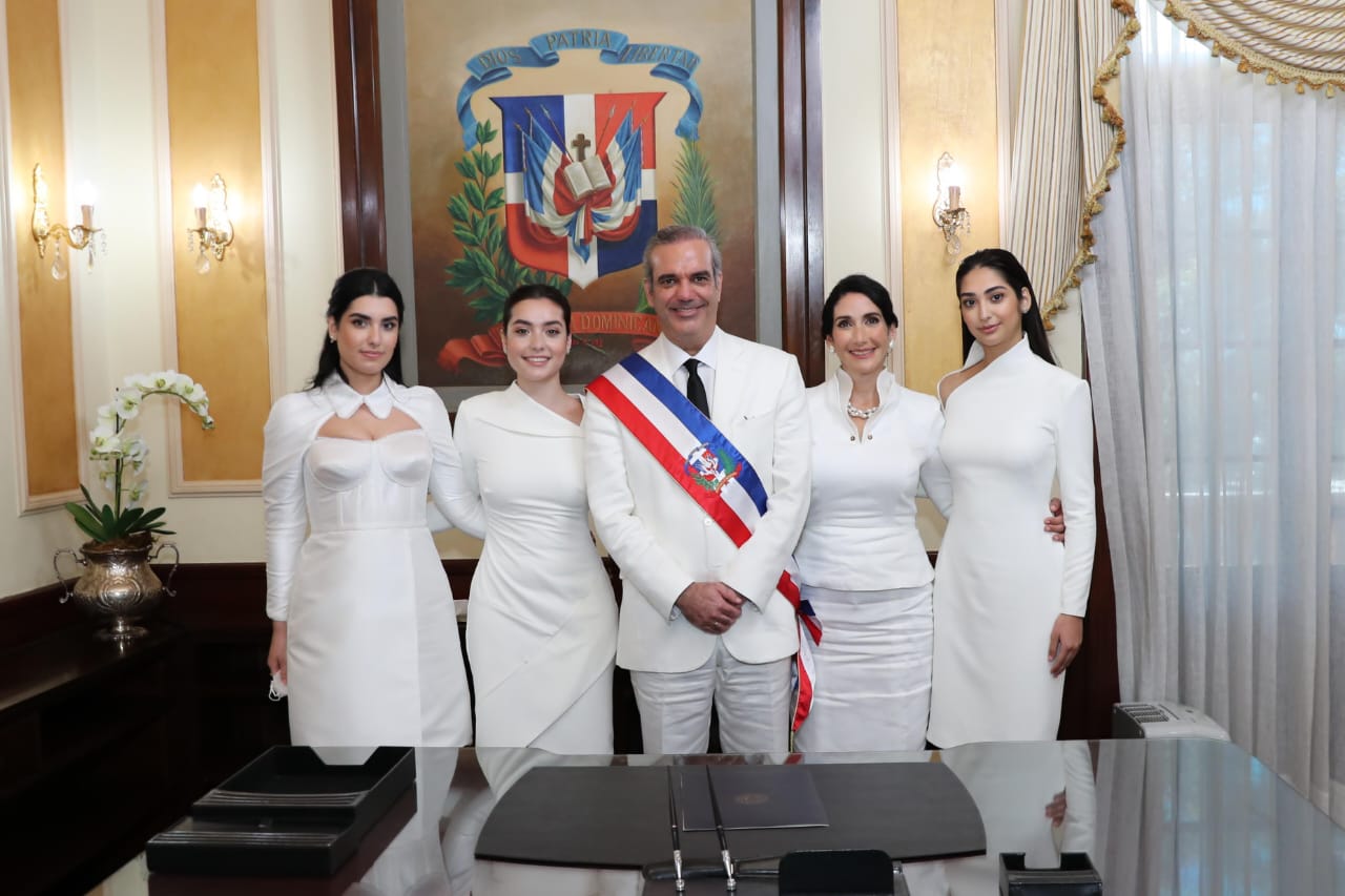Abinader viaja este viernes a Italia y Portugal.