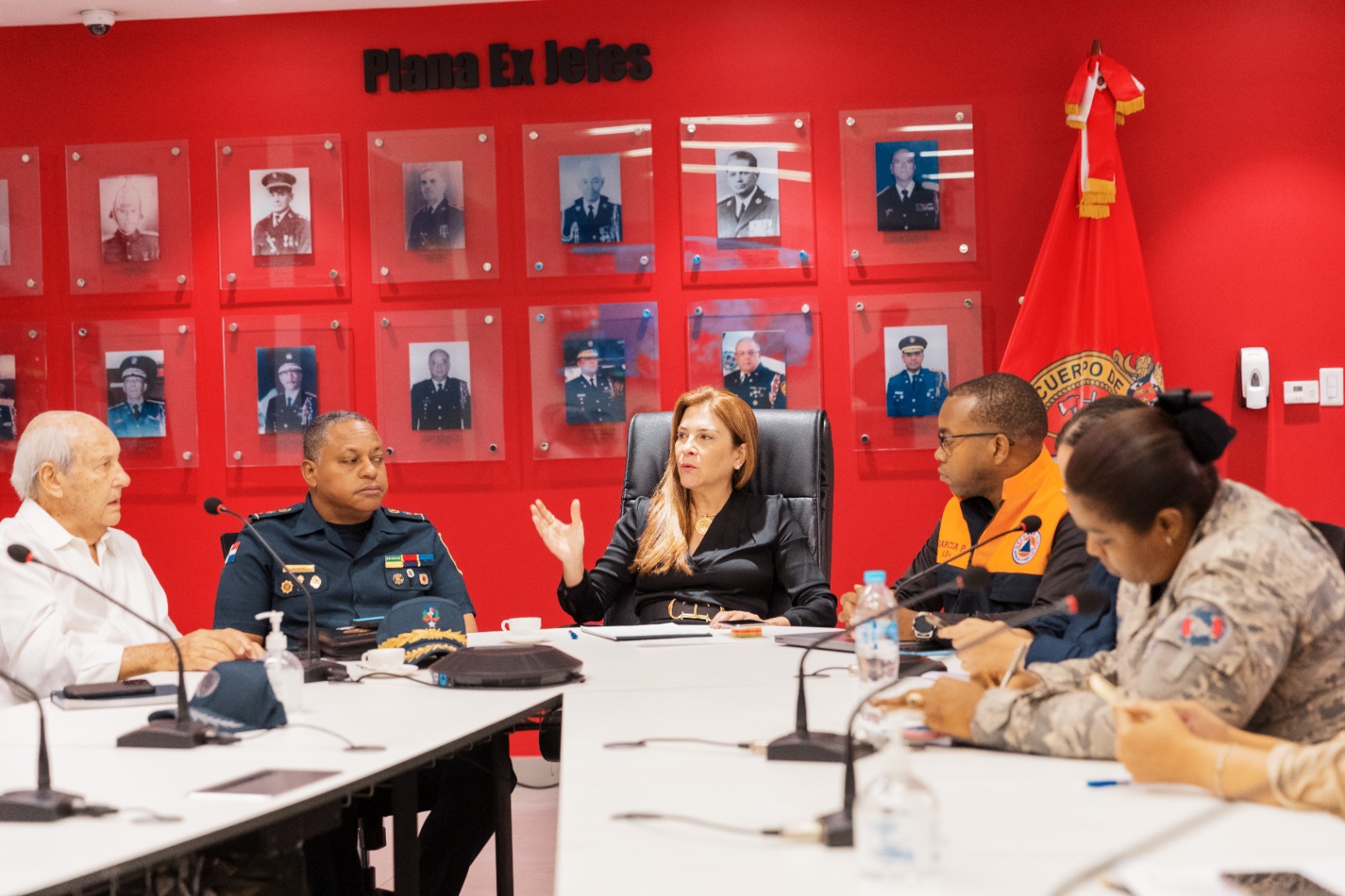 Alcaldesa Carolina Mejía mantiene en sesión permanente comité de prevención por vaguada Alcaldesa Carolina Mejía mantiene en sesión permanente comité de prevención por vaguada
