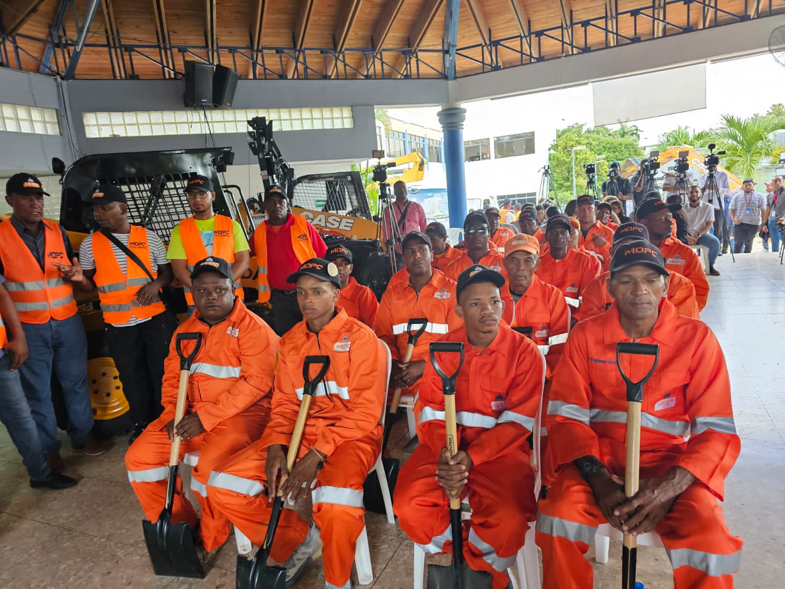 MOPC activa su Comité de Emergencia con motivo del inicio de la temporada ciclónica