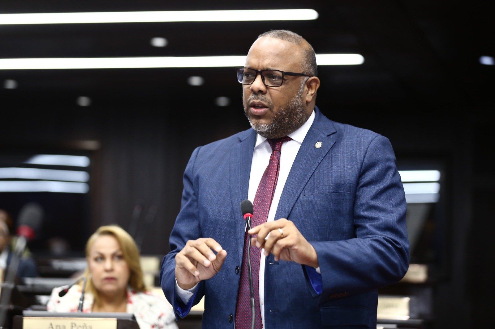 Luis Henríquez: «Se puede combatir la corrupción, pero nunca hacer caer la libertad de expresión»