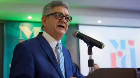 Antipulpo: José Rijo Presbot asegura Donald Guerrero autorizó pago irregular por más de RD$20,000 millones durante período de transición 2020 Antipulpo: José Rijo Presbot asegura Donald Guerrero autorizó pago irregular por más de RD$20,000 millones durante período de transición 2020