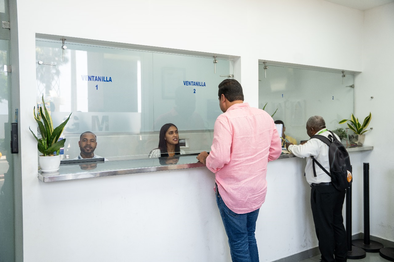 Migración explica proceso para obtención permiso de salida del país de un menor de edad
