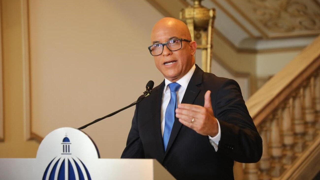 Gobierno informa “LA Semanal con la Prensa” no se realizará este lunes por viaje de Abinader a Panamá