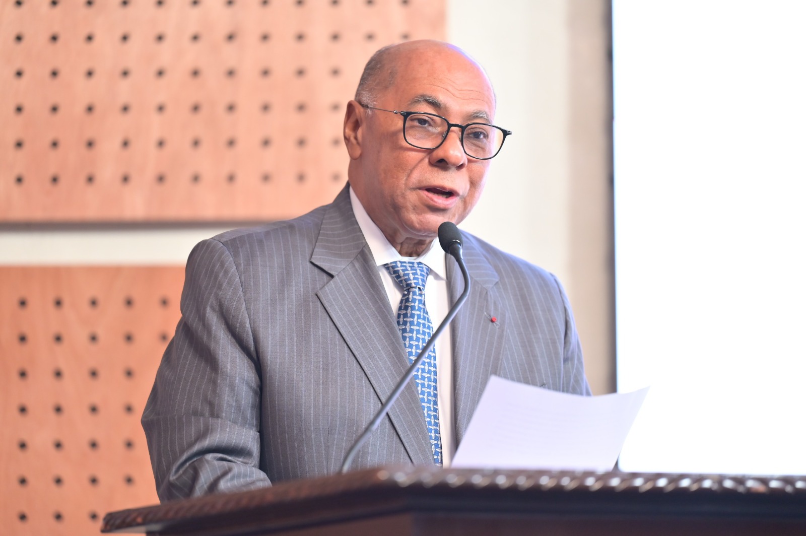Milton Ray exhorta a próximos senadores y diputados legislar apegados a Constitución