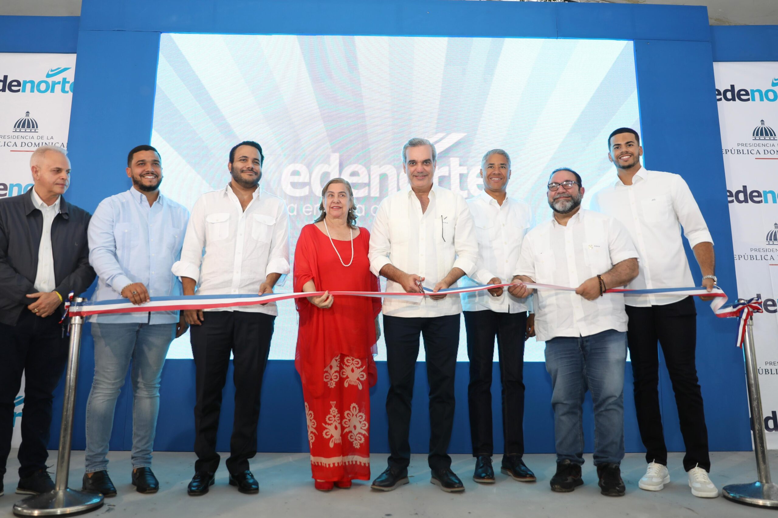 Abinader inaugura obras eléctricas en Jarabacoa, beneficiarán más de 55 mil familias