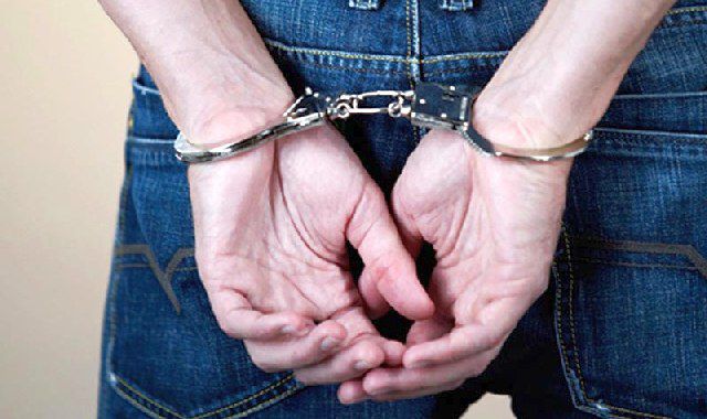 Apresan hombre estafó mujer con más de 25,000 pesos