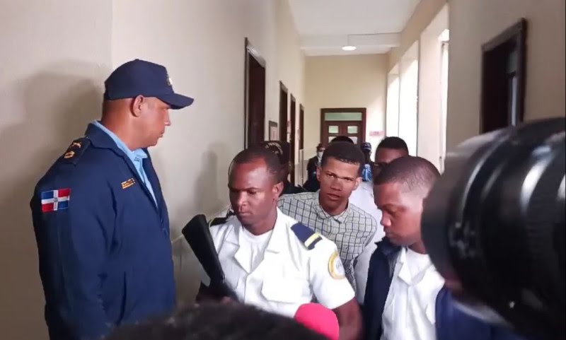 Aplazan conocimiento coerción a imputado por muerte de agente de DICRIM