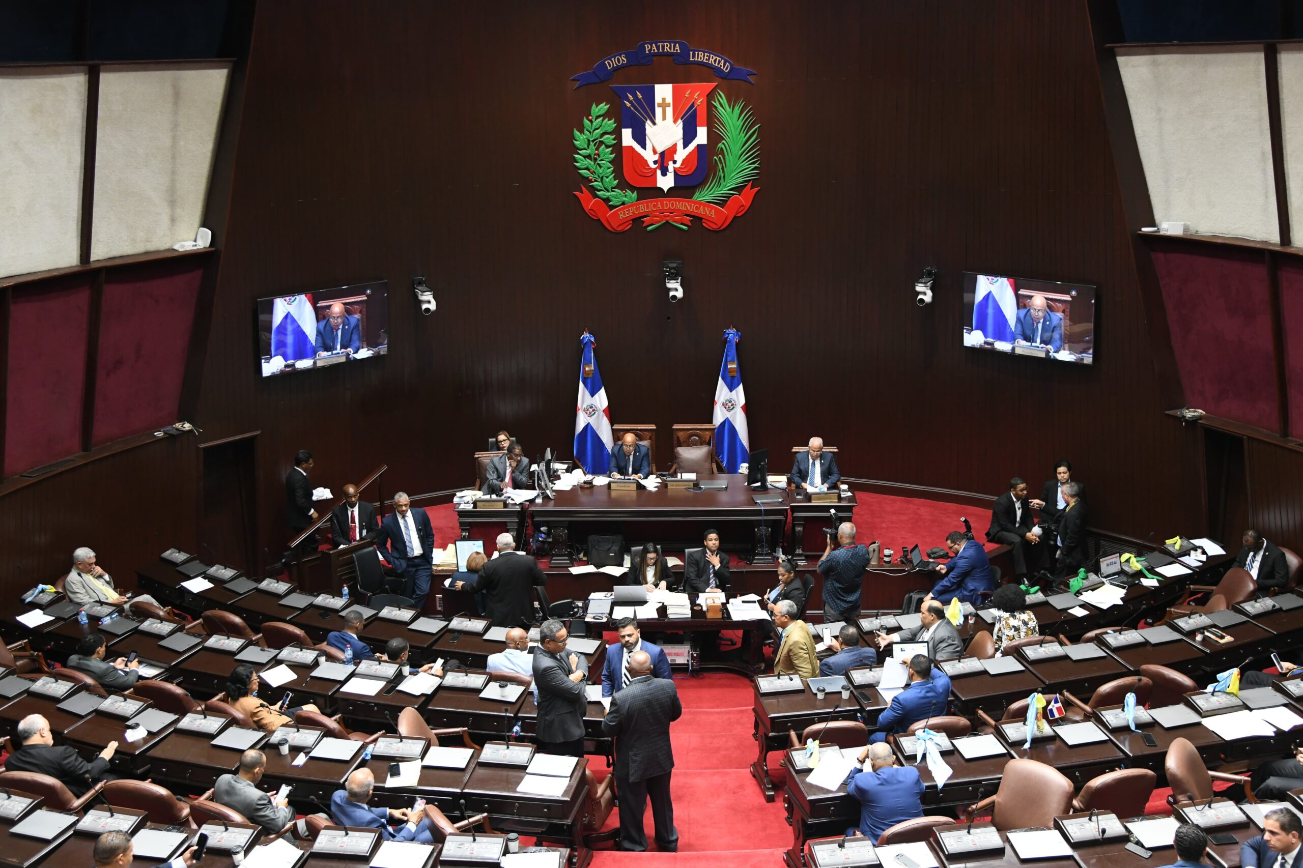 Diputados convierten en Ley proyecto crea Cuerpo Especializado de Mitigación a Emergencias y Desastres