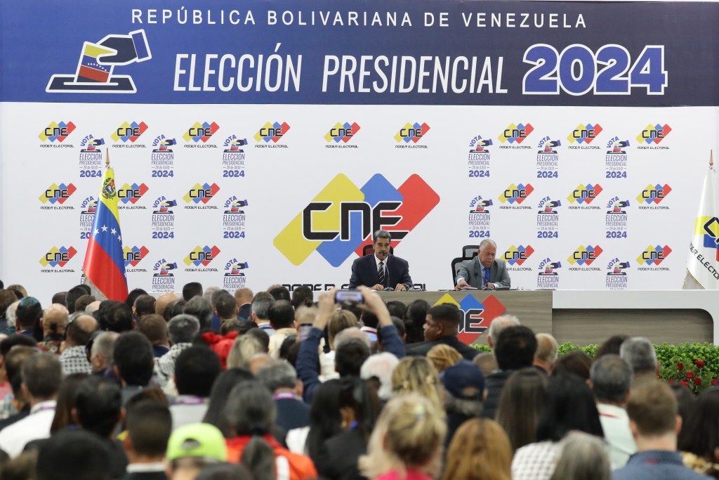 Colombia pide que se auditen actas y sigue sin reconocer ninguna victoria en Venezuela