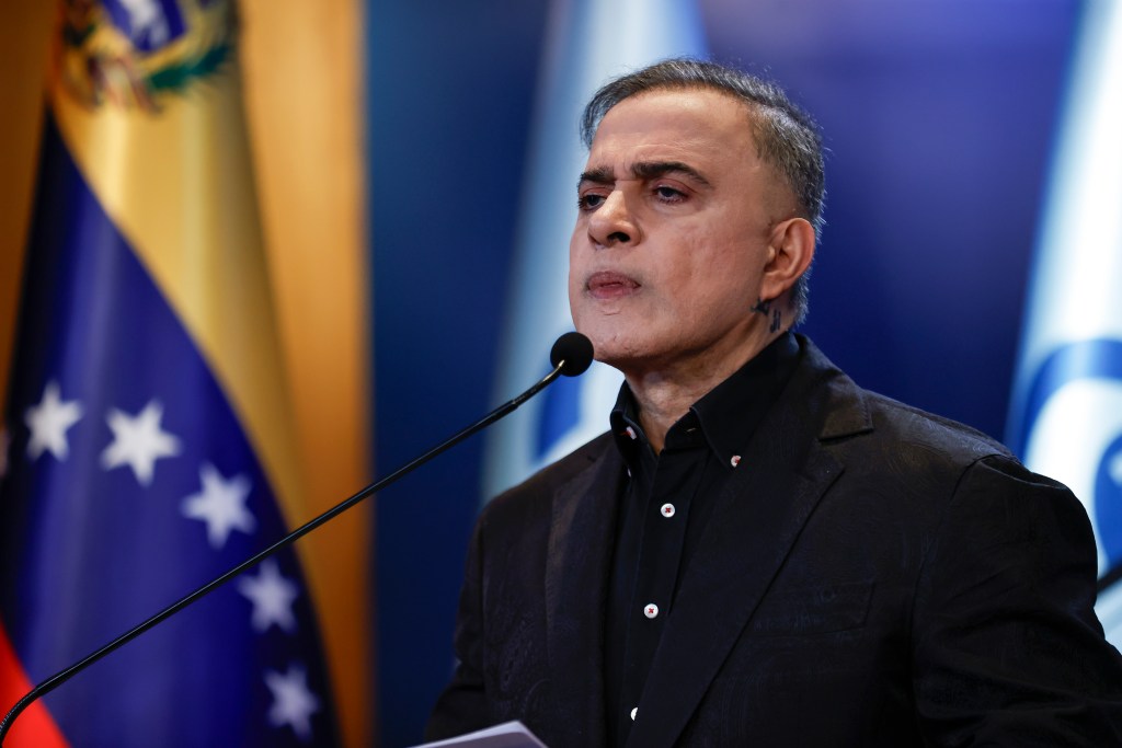 El fiscal de Venezuela niega que haya orden de detención contra Machado y González Urrutia