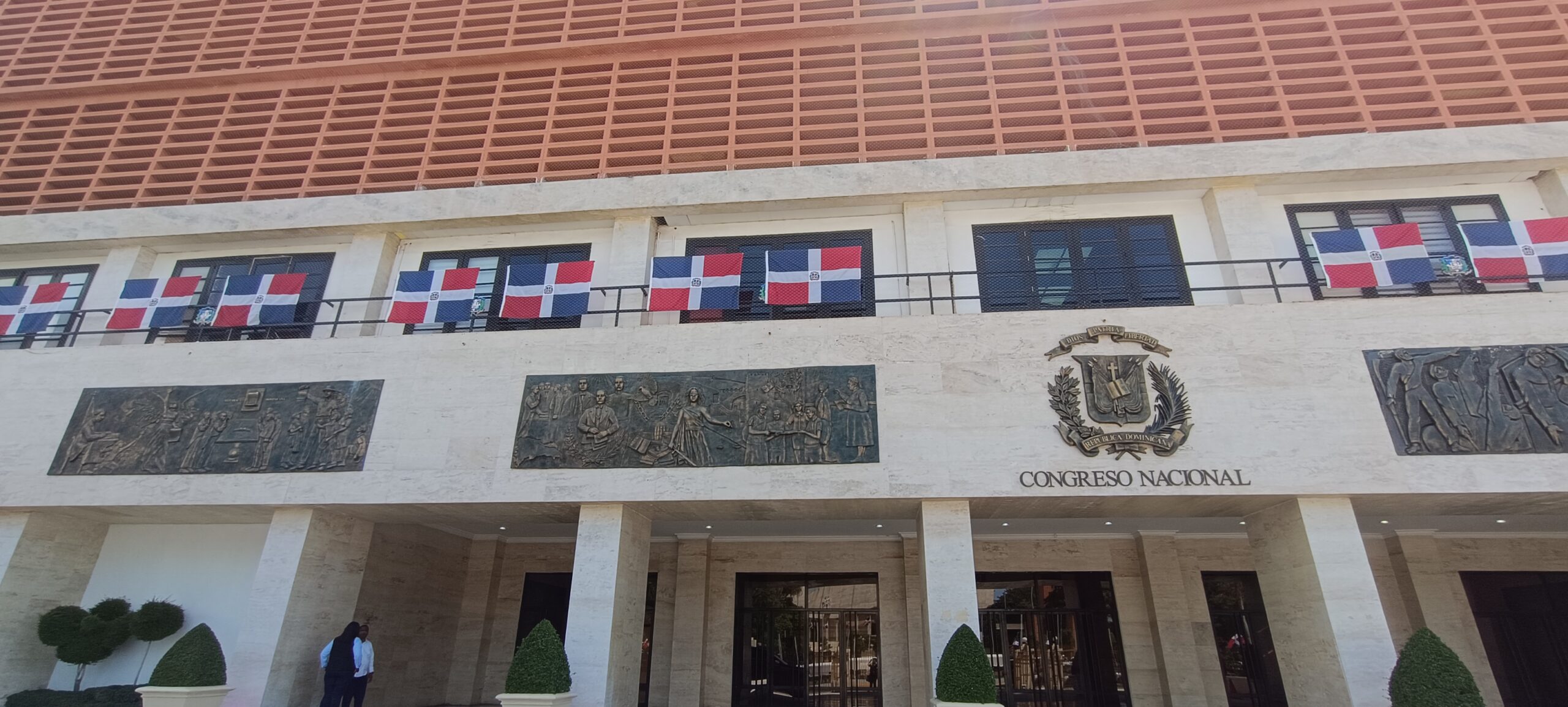 Legisladores opositores rechazan reforma constitucional Legisladores opositores rechazan reforma constitucional
