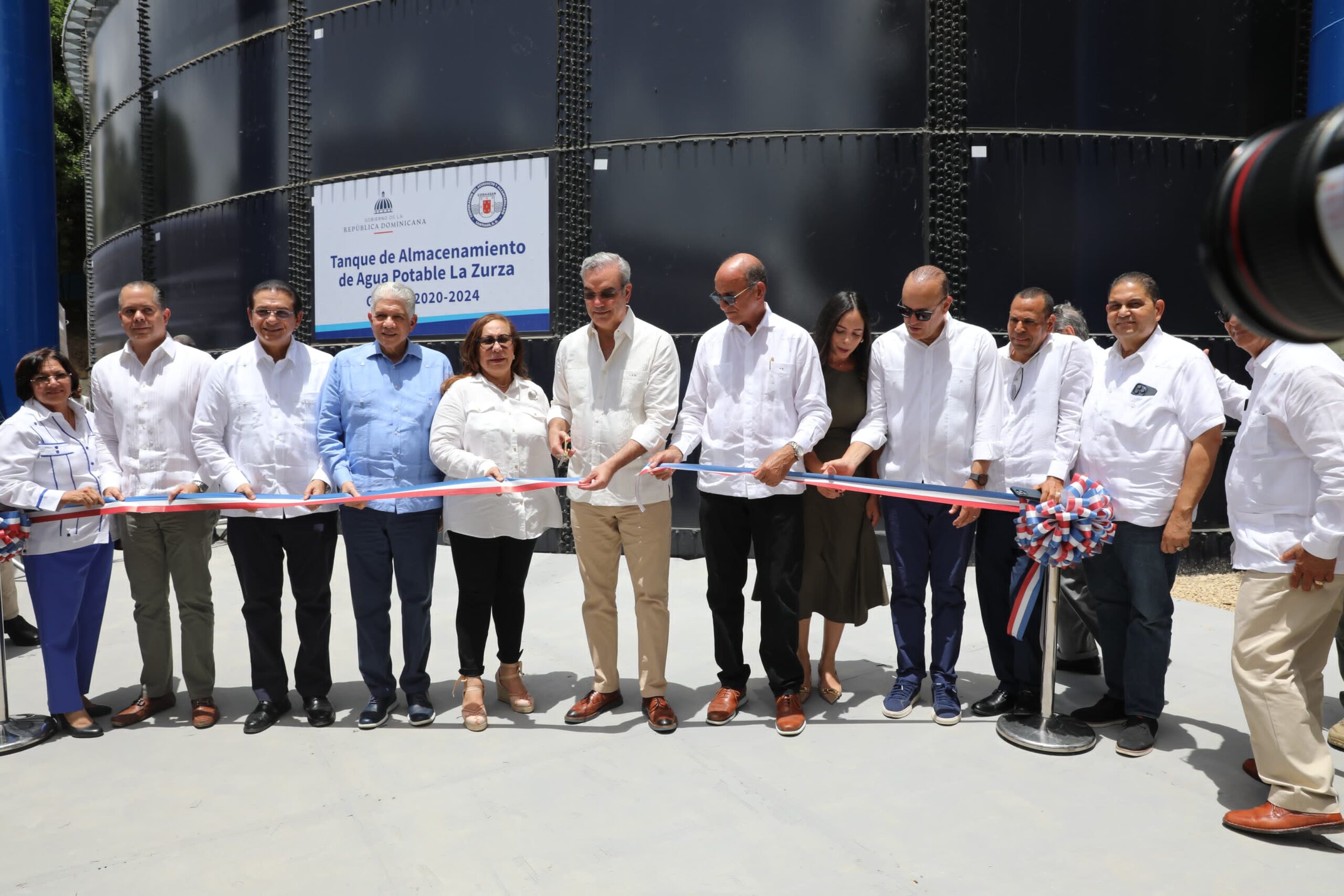 Abinader inaugura siete obras de agua potable y saneamiento benefician más de 135 mil personas