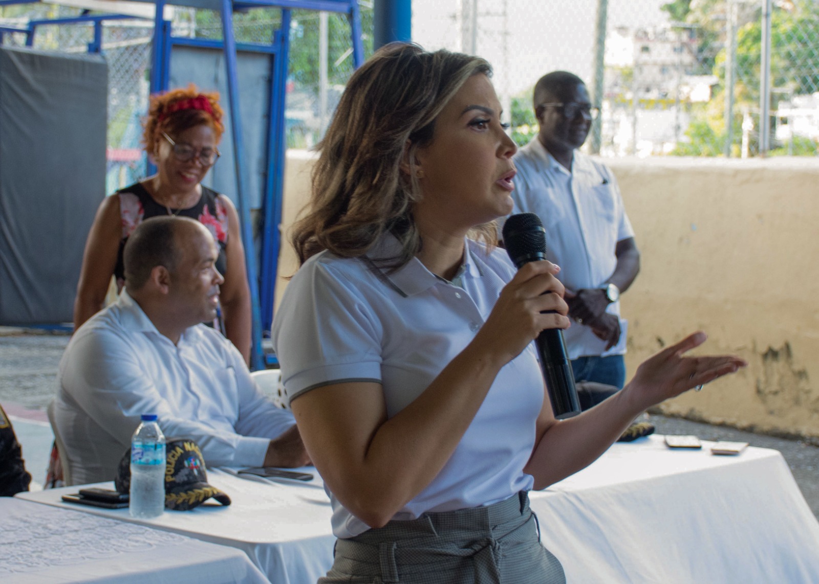 Rosalba Ramos impulsa resolución pacífica de conflictos durante encuentro con comunitarios de Cristo Rey y La Agustina