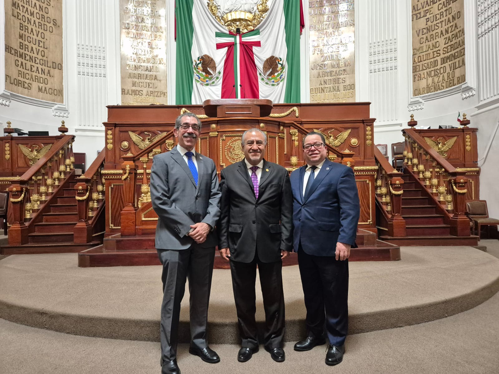 Doctor Jorge Asjana invitado especial a primera sesión de comisión de Hacienda del congreso mexicano