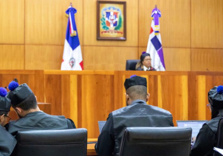 Presentan tres testigos en Coral y Coral 5G; recesan audiencia
