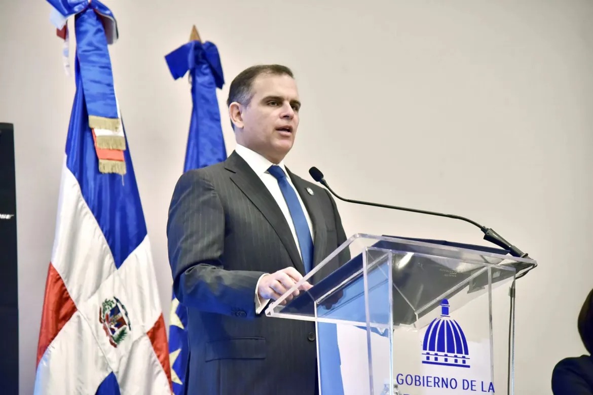 Eliminación del anticipo y aumento salarial, entre las principales medidas en favor de la población Eliminación del anticipo y aumento salarial, entre las principales medidas en favor de la población