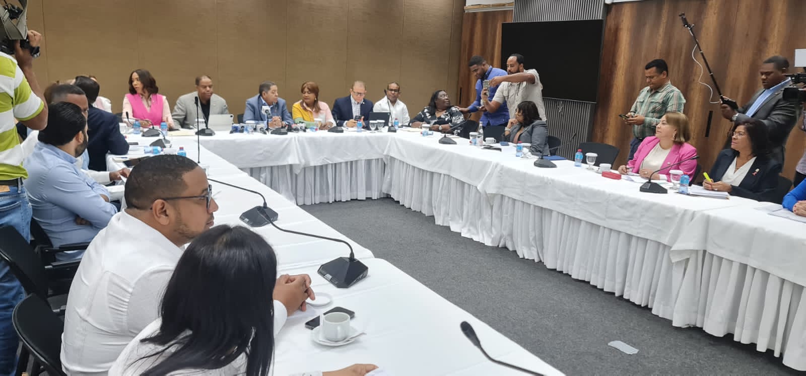 Comisión de Hacienda estudia Modernización Fiscal invita a vistas públicas este jueves