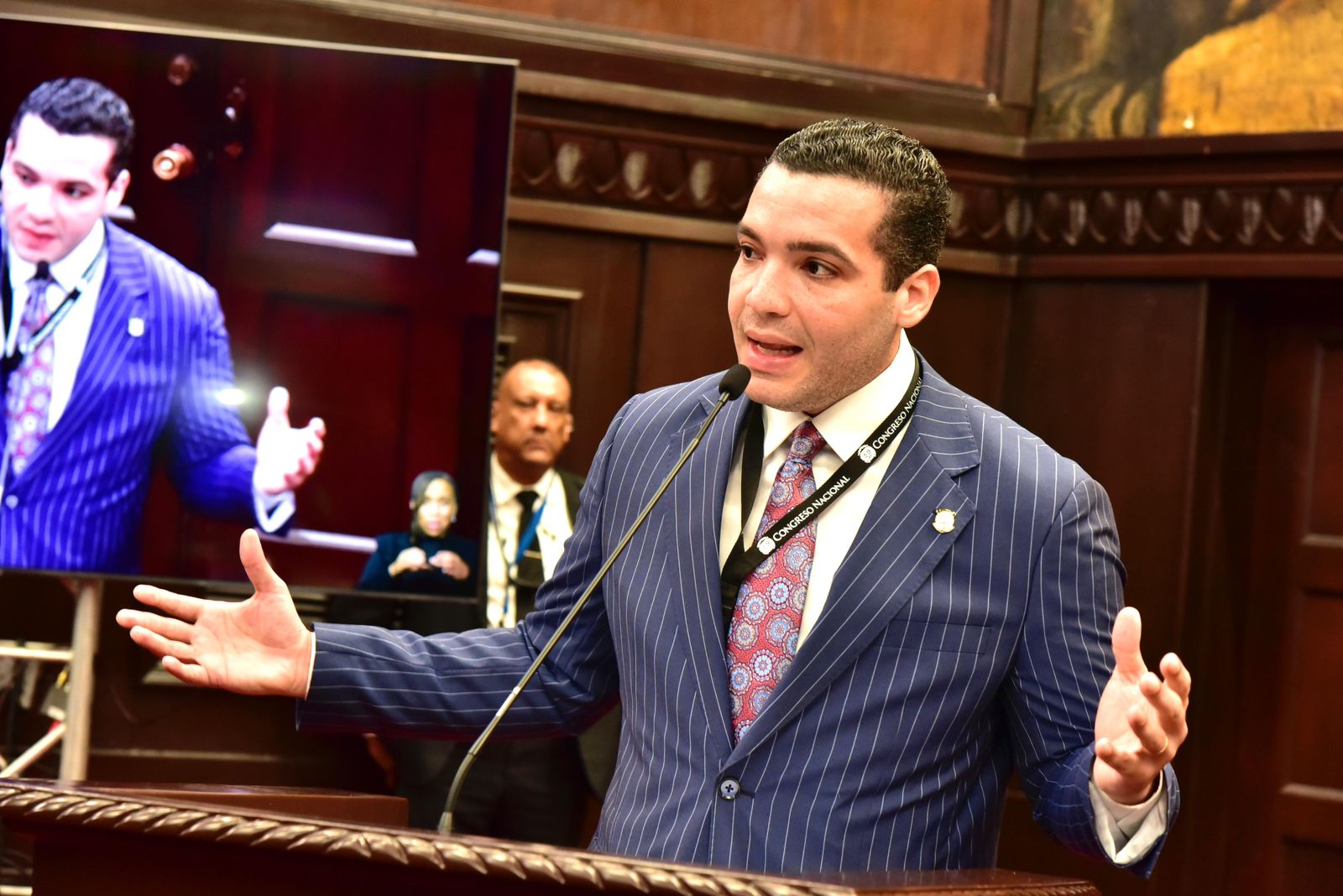Diputado Charlie Mariotti cuestiona ausencia de Asociación de Comerciantes Chinos en debate de reforma fiscal Diputado Charlie Mariotti cuestiona ausencia de Asociación de Comerciantes Chinos en debate de reforma fiscal