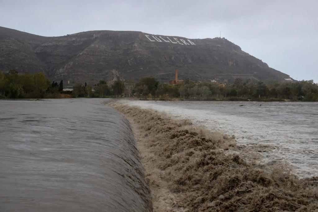 Confirman el hallazgo de cadáveres en zonas inundadas de la provincia de Valencia Confirman el hallazgo de cadáveres en zonas inundadas de la provincia de Valencia