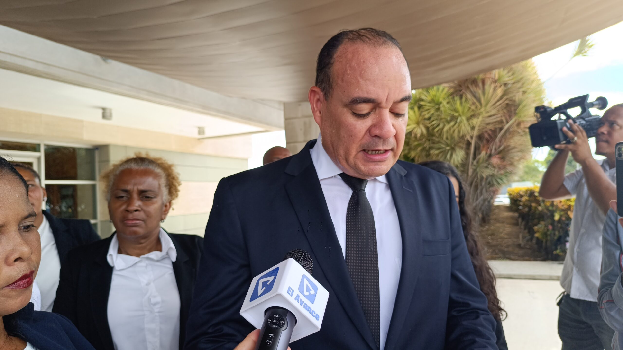Fundación Primero Justicia interpone querella ante PGR en contra de director de OGTIC