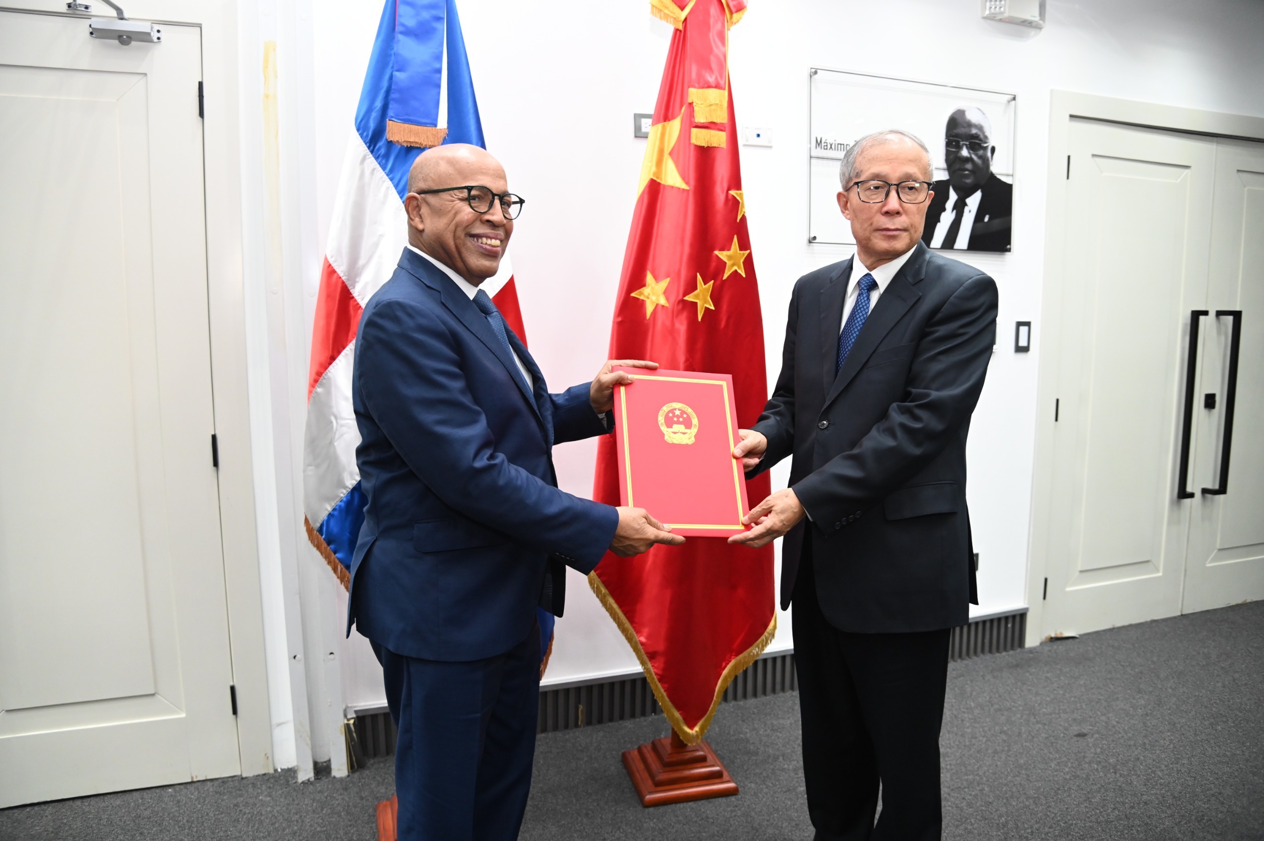 Cámara de Diputados y Asamblea Nacional de China fortalecen lazos de cooperación internacional