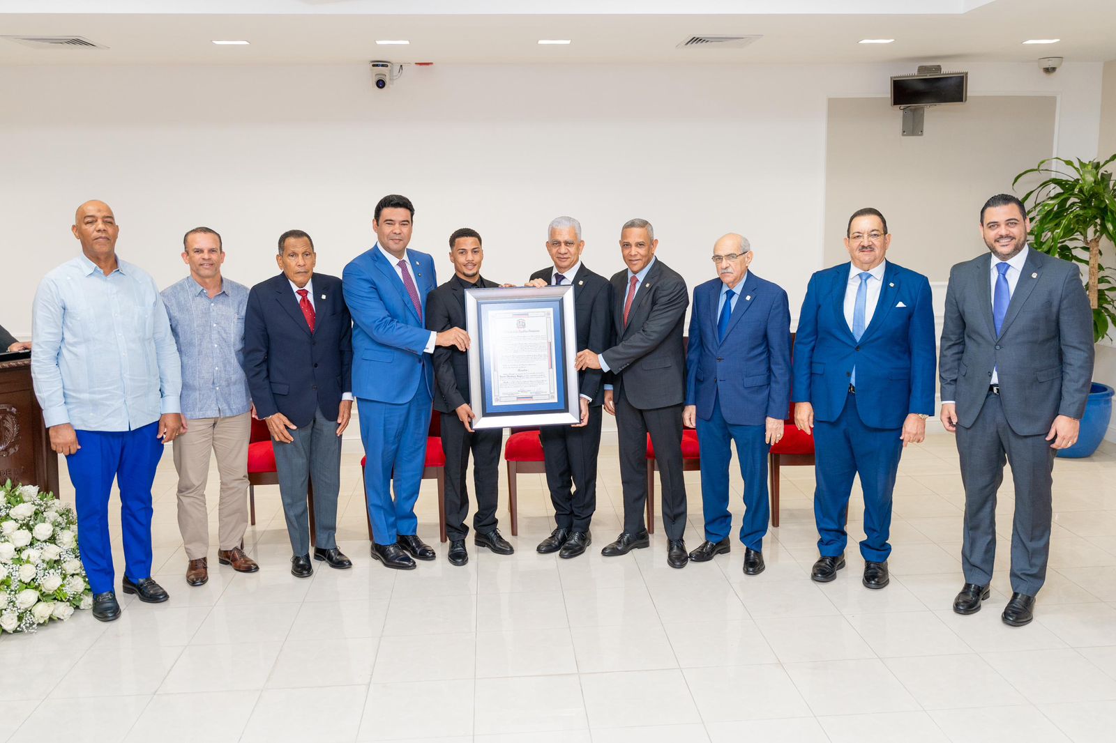 Senado RD reconoce al Medallista Olímpico Yunior Alcántara Reyes 