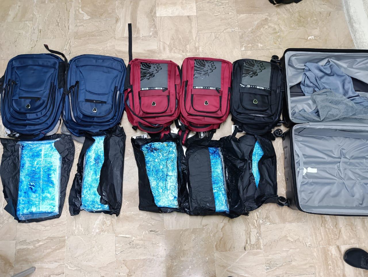 Detienen dominicano viajaría a Toronto con cinco paquetes de presunta cocaína