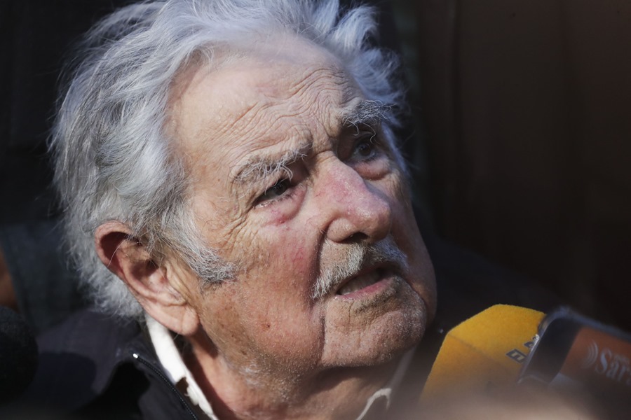José Mujica anuncia que se está muriendo y que no se va a someter a más tratamientos