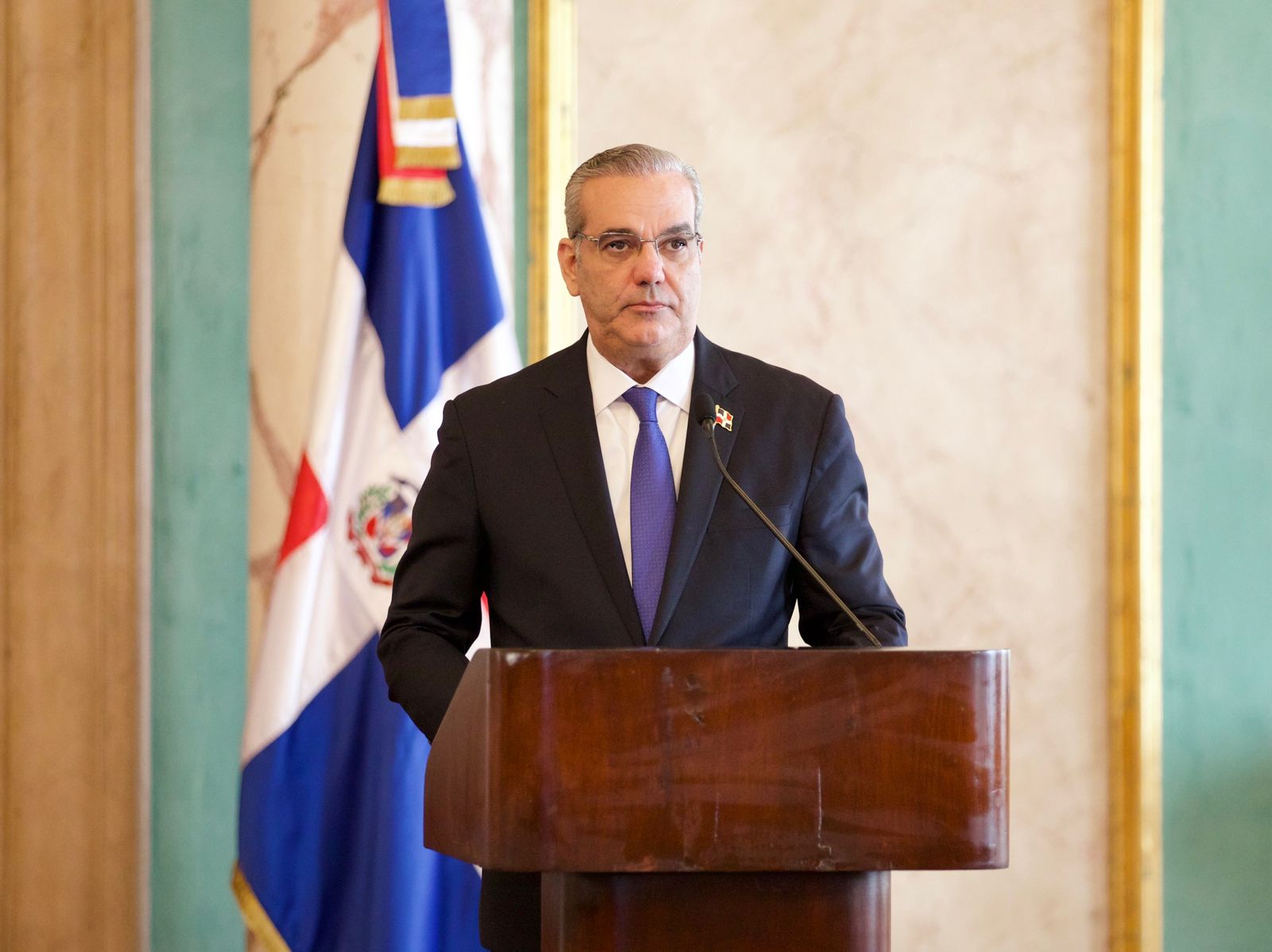 Abinader insta autoridades venezolanas abrir las puertas a una transición pacífica a la democracia