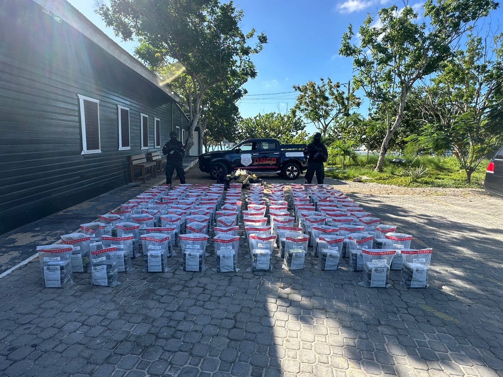 Incautan 620 paquetes de presunta cocaína en las costas de provincia La Altagracia Incautan 620 paquetes de presunta cocaína en las costas de provincia La Altagracia