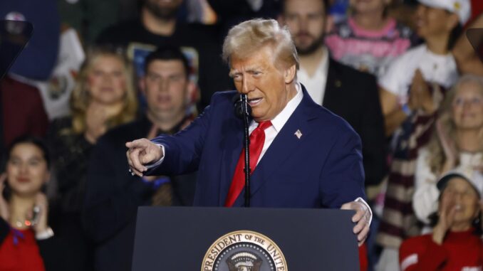 Trump firma una orden ejecutiva para desarrollar un escudo de defensa antimisiles