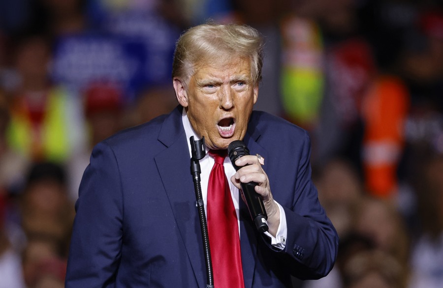 El Departamento de Justicia de EEUU echa a funcionarios que ayudaron a investigar a Trump
