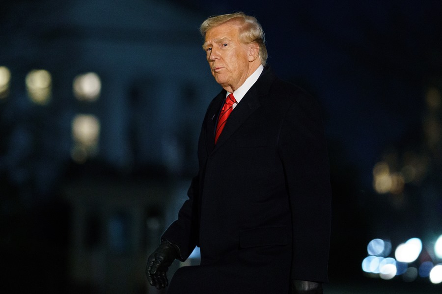 Trump defiende los cientos de inmigrantes deportados en sus primeros días de mandato