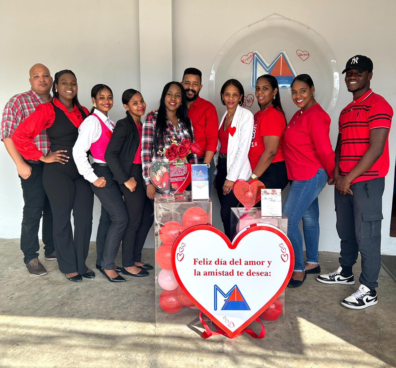 M.A. Creaciones Acrilicas regala artículos promocionales para celebrar San Valentín