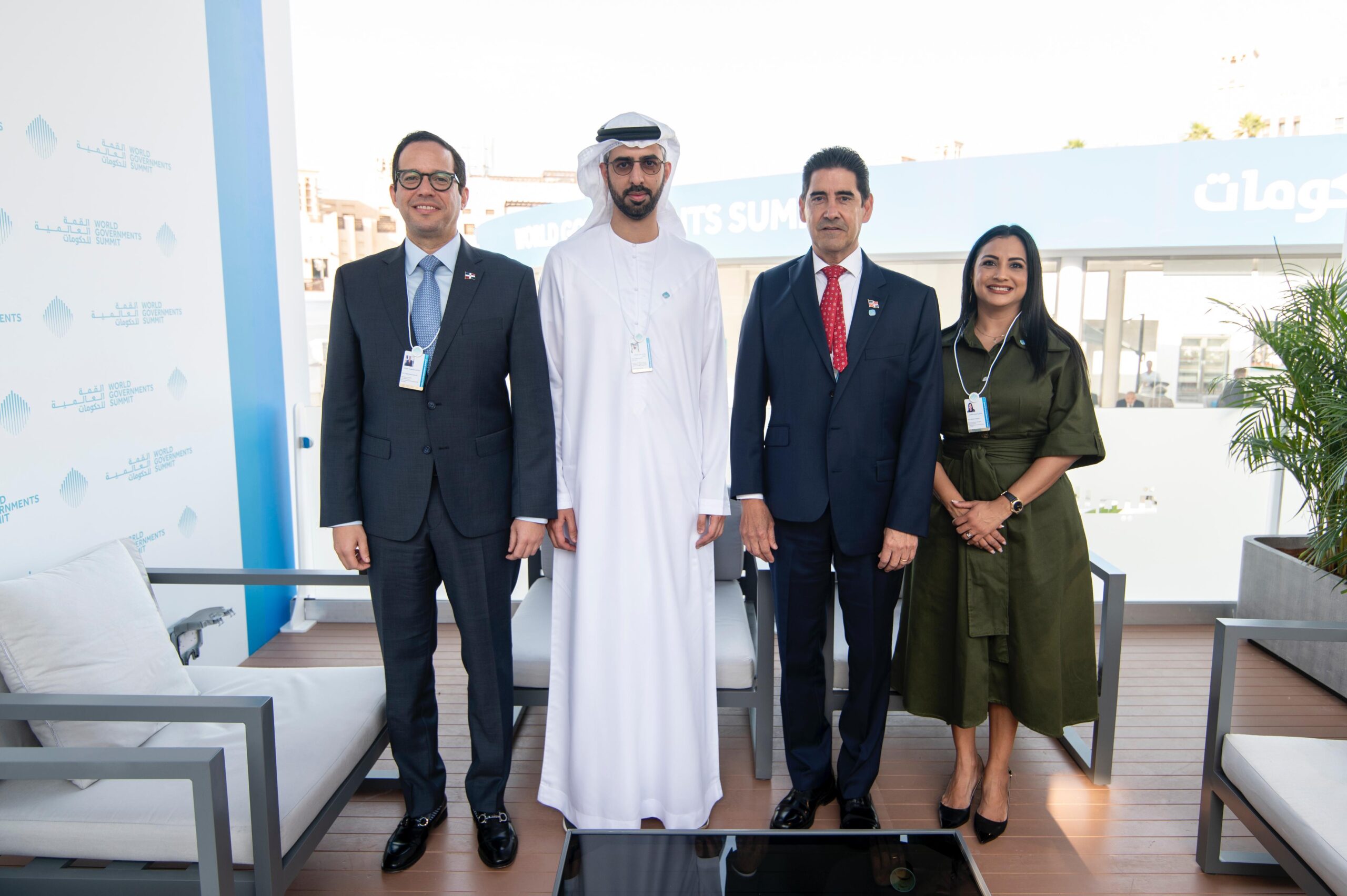 Ministro Freund destaca en Dubai avances del país en programa de Gobierno Digital y Burocracia Cero
