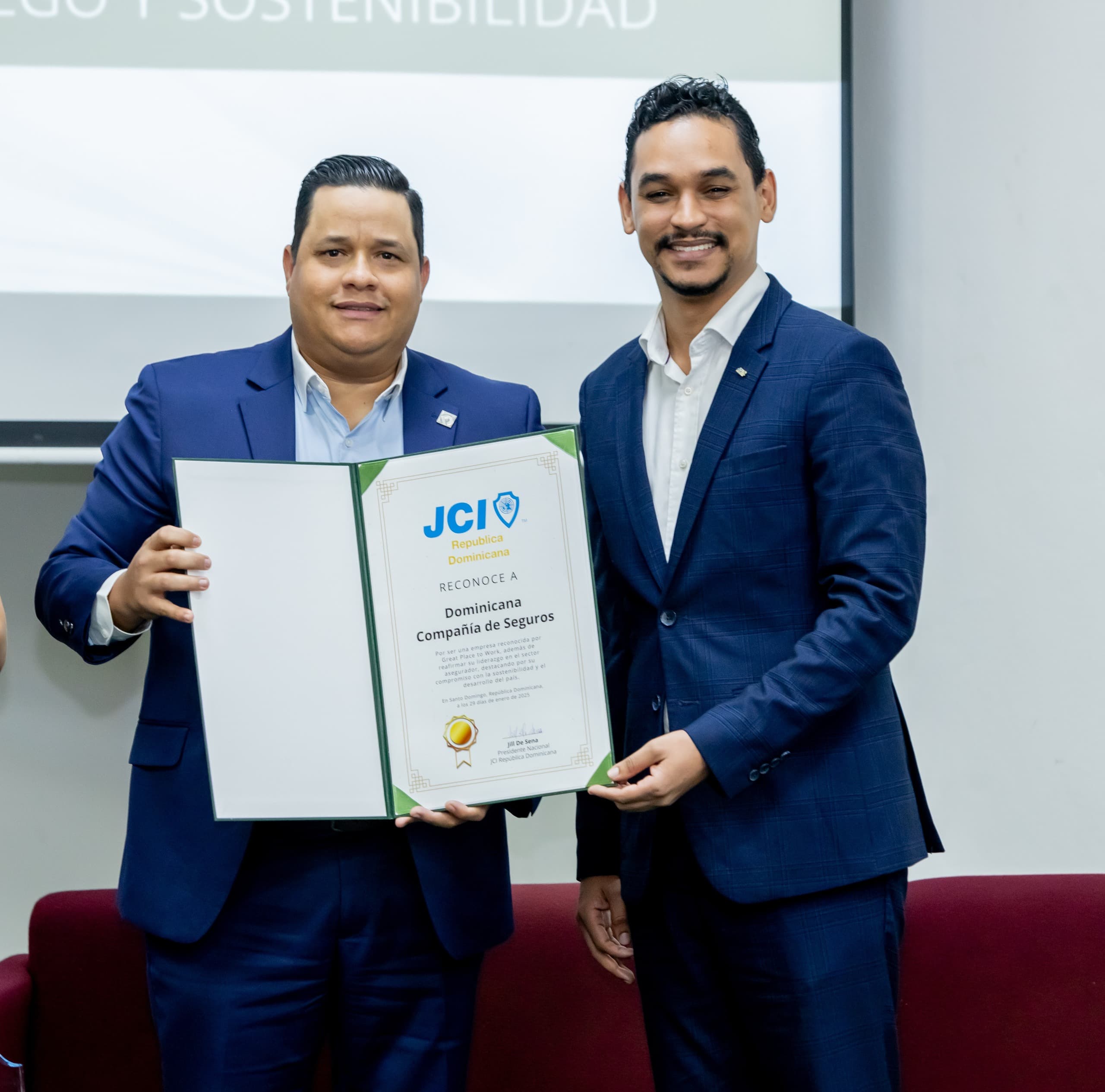 Dominicana Compañía de Seguros es reconocida por su compromiso con la sostenibilidad