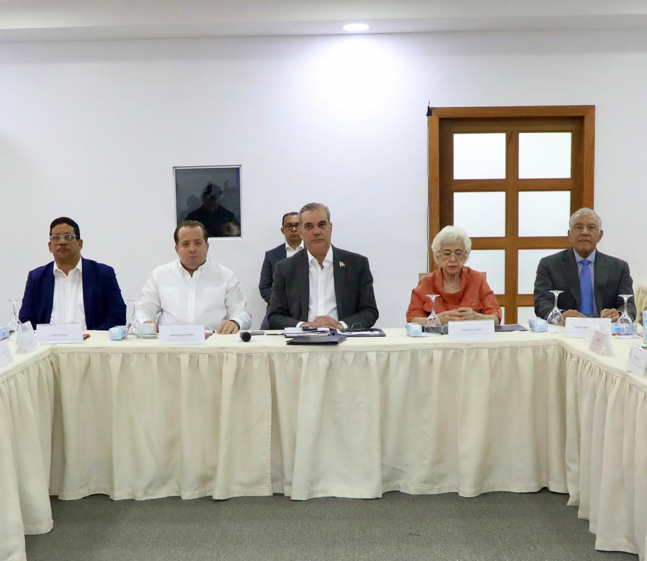 Abinader encabeza primera reunión de la Comisión Presidencial de Transparencia y Anticorrupción (CPTA)