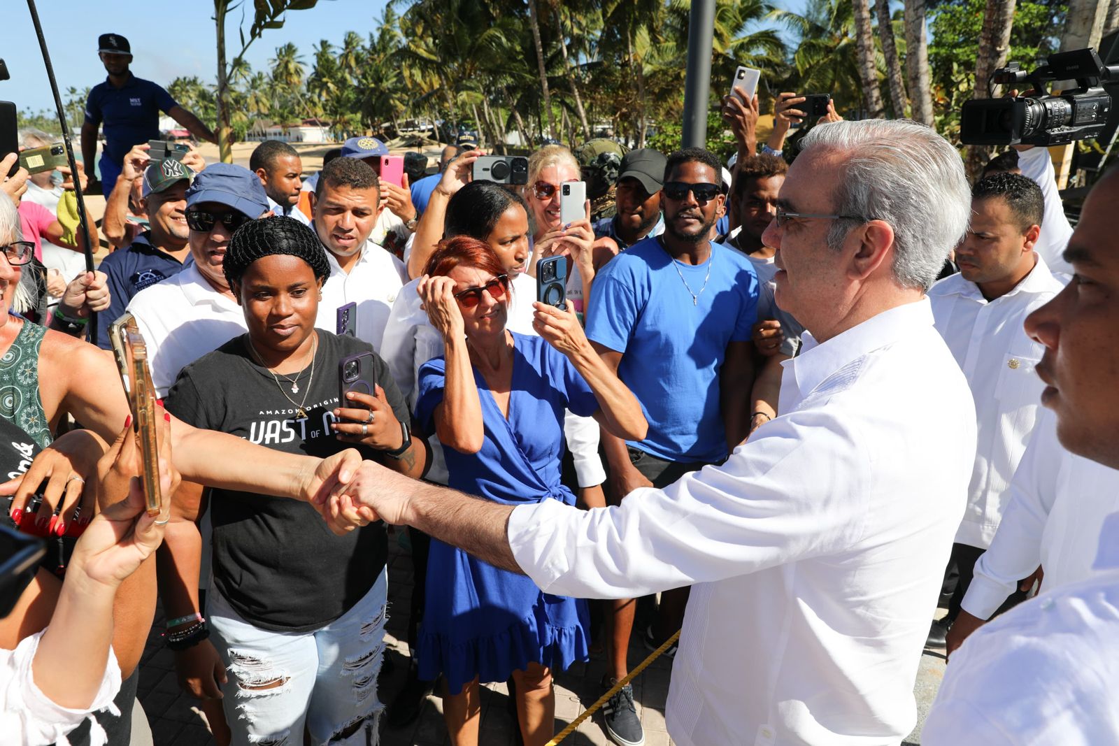 Presidente Abinader llevará este domingo “El Gobierno Contigo” a Santo Domingo Este Presidente Abinader llevará este domingo “El Gobierno Contigo” a Santo Domingo Este