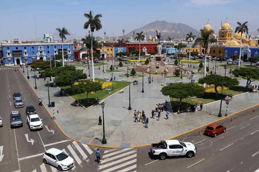 La caída del techo en un centro comercial en Perú deja al menos 3 fallecidos y 60 heridos