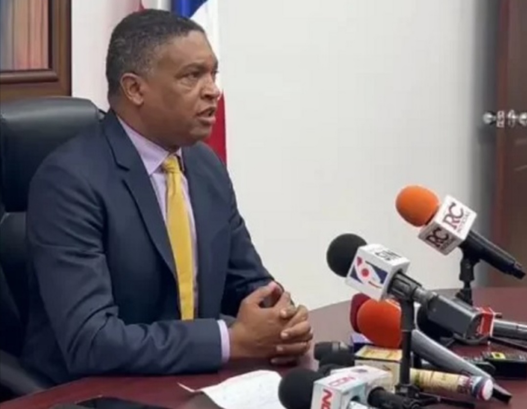 Yván Lorenzo alerta gobierno busca establecer reforma fiscal con reintroducción de proyecto en CD