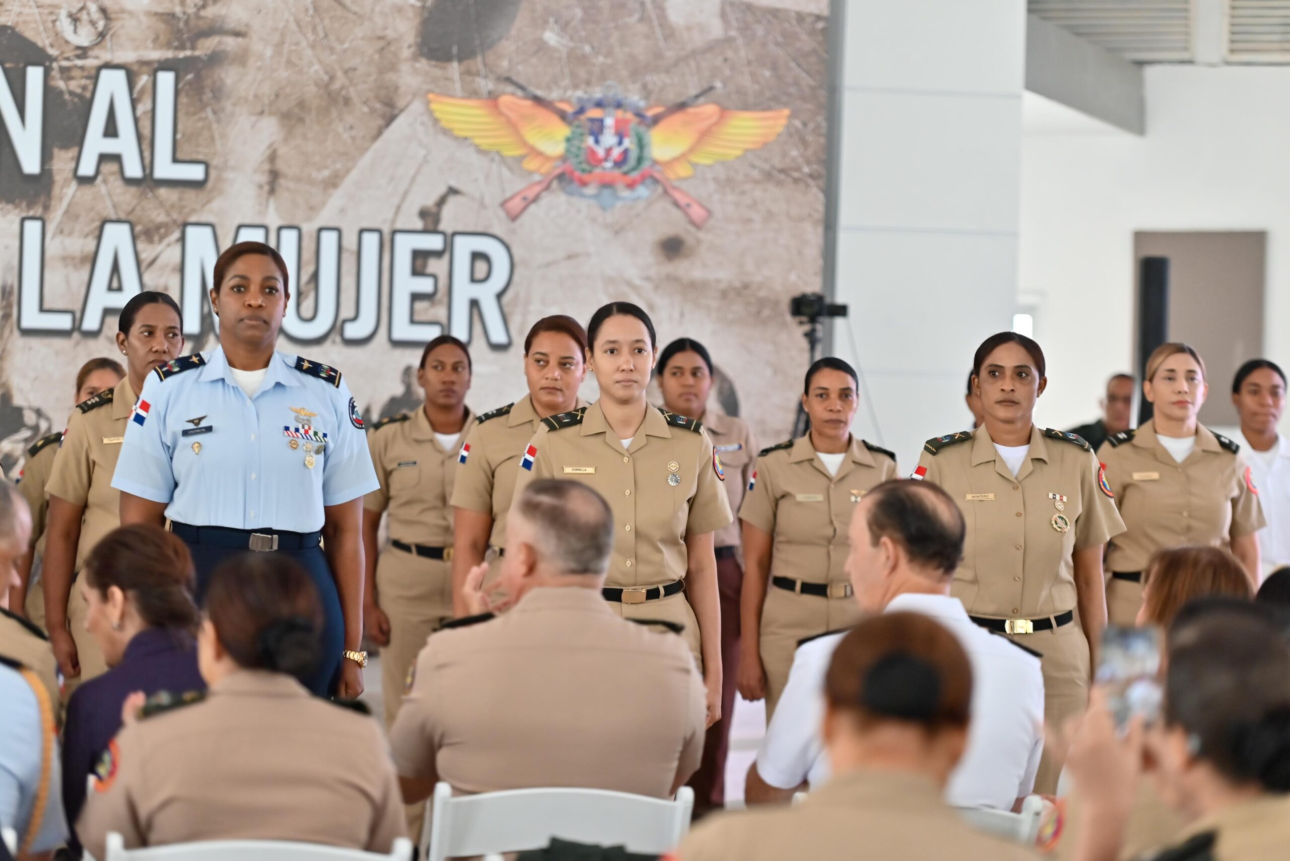 Ministerio de Defensa celebra el Día Internacional de la Mujer con reconocimiento a militares destacadas