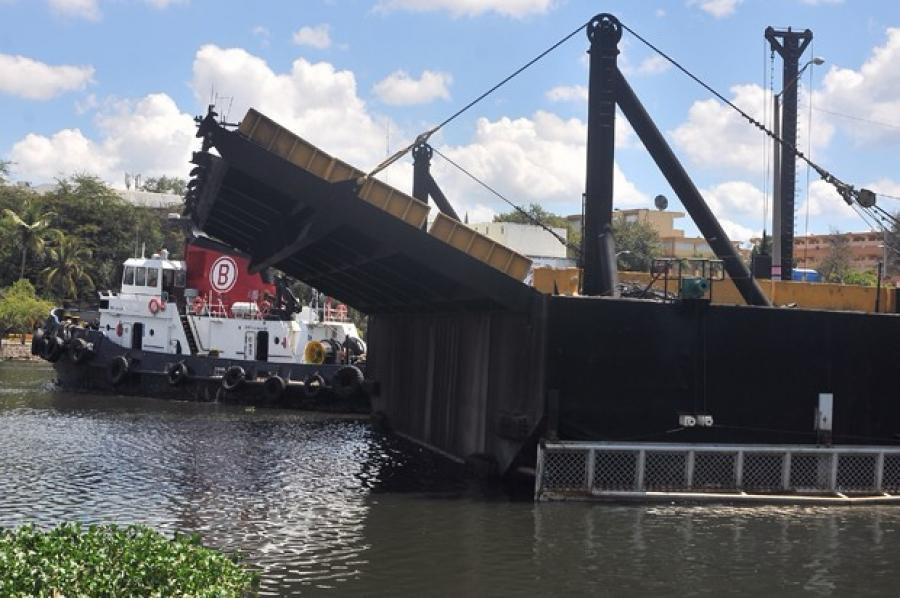Obras Públicas cerrará este sábado el Puente Flotante por dos horas