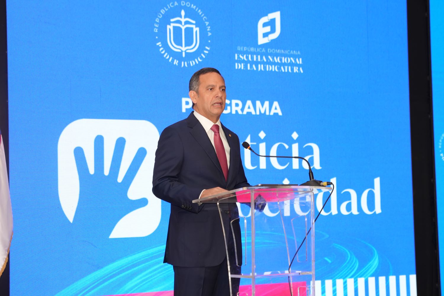 Henry Molina: “La confianza en la justicia se construye con una sociedad informada y que participe de sus transformaciones”