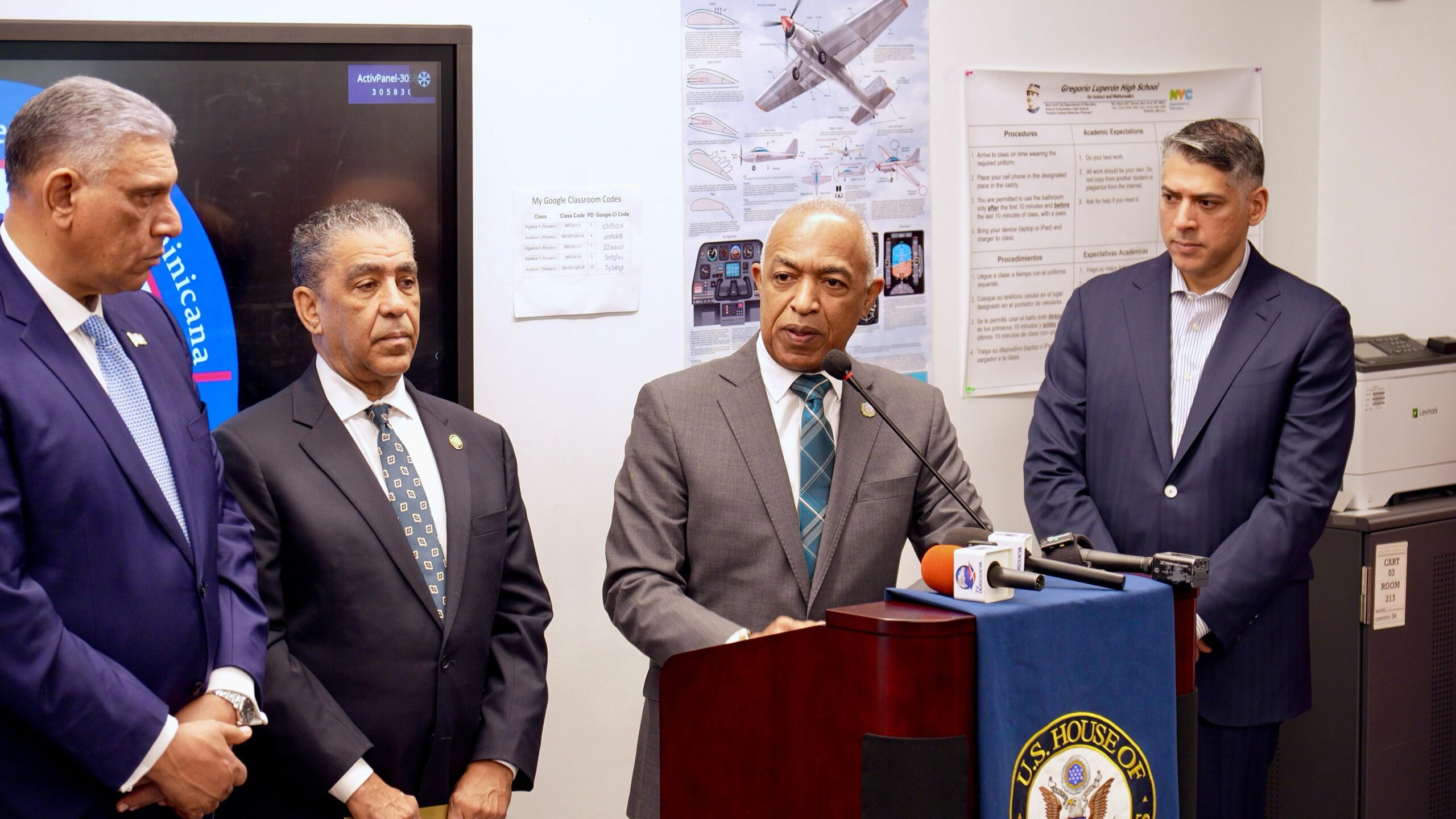 Cónsul José Santana destaca la importancia de la nueva ruta de Arajet entre Santo Domingo y Newark
