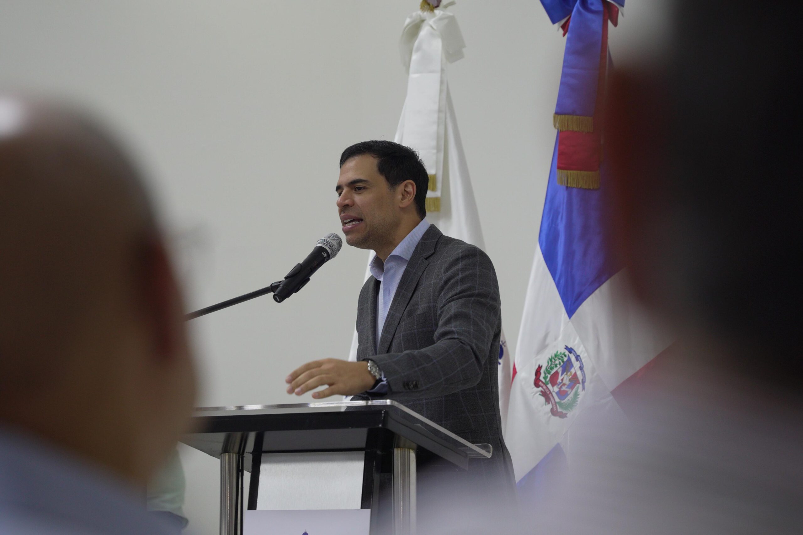 Roberto Ángel presenta Plan Frontera para impulsar desarrollo cultural en esas provincias