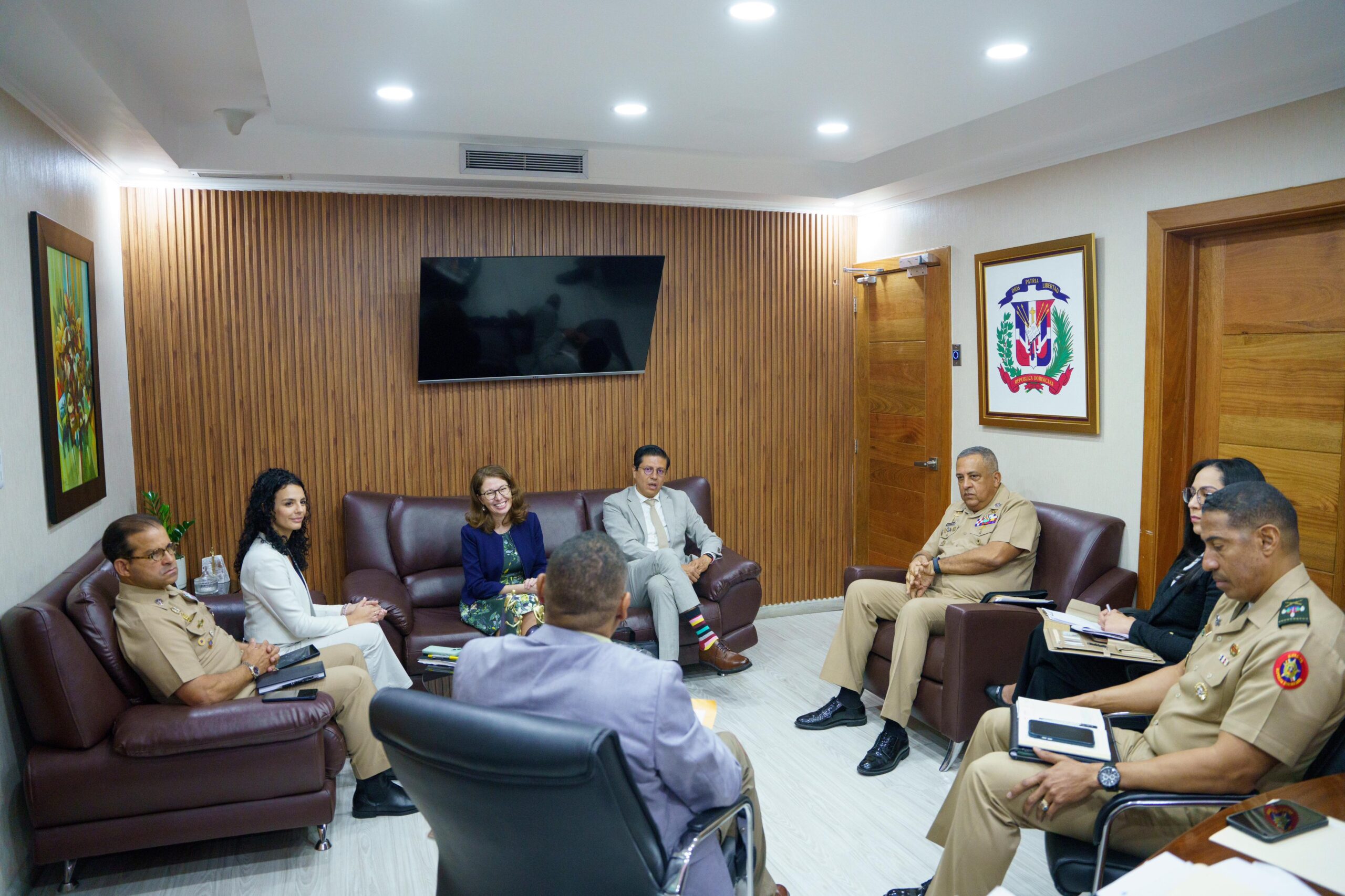 DGM y ACNUR sostienen reunión de colaboración