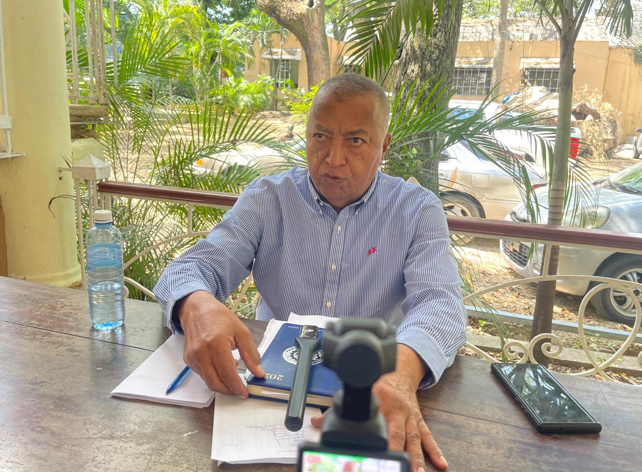 Alcalde de San Cristóbal solicita a Obras Públicas cierre cruces en Seis de Noviembre para evitar más muertes por accidentes Alcalde de San Cristóbal solicita a Obras Públicas cierre cruces en Seis de Noviembre para evitar más muertes por accidentes